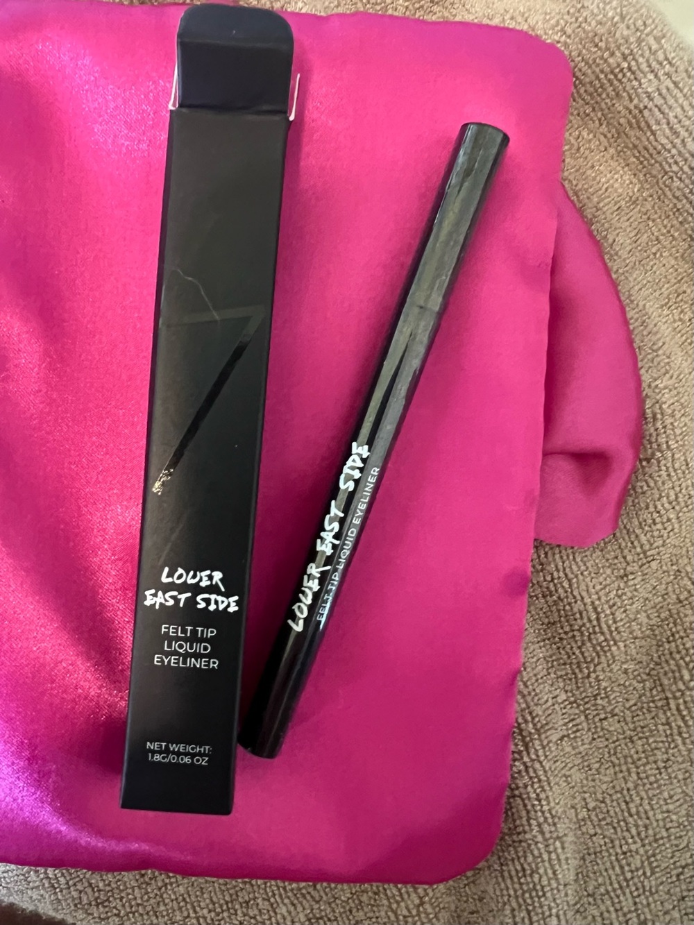 LOWER EAST SIDE Felt Tip Liquid Eyeliner — Black